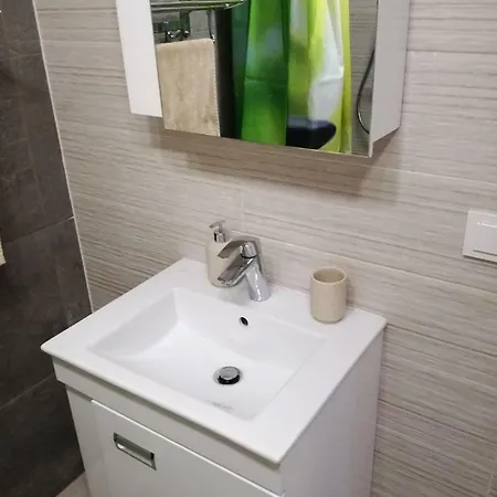 For Rent - Center - 78 Appartement *